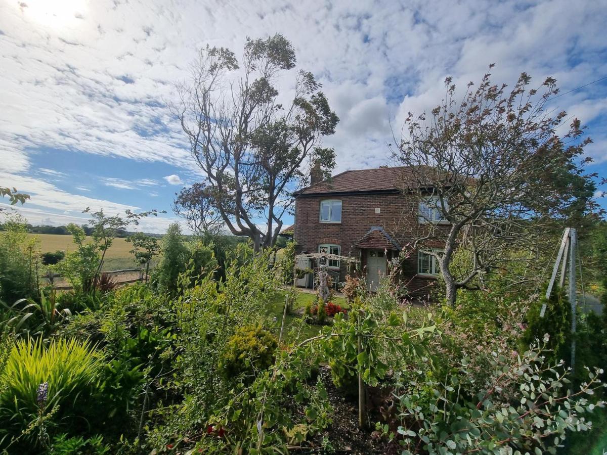 Varr House @ Meadow View Woodmancote Exterior photo